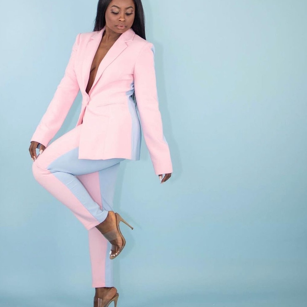 THE BRAND LABEL Pant Suit - Picture 3 of 15